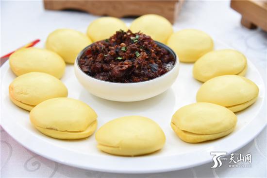2019年1月22日下午,布尔津县美食推介会上,令人垂涎欲滴的美食。