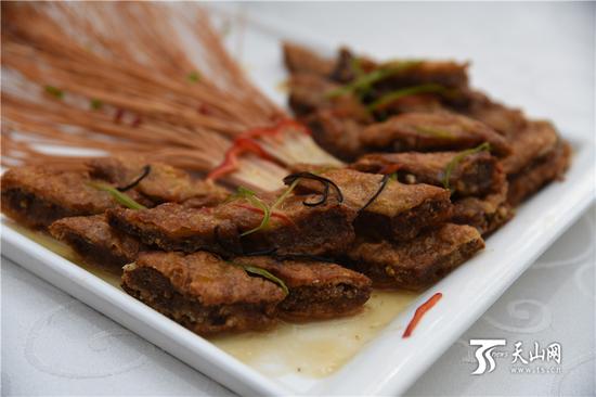 2019年1月22日下午,布尔津县美食推介会上,令人垂涎欲滴的美食。