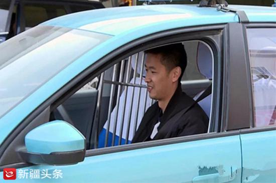 出租车司机汪磊。