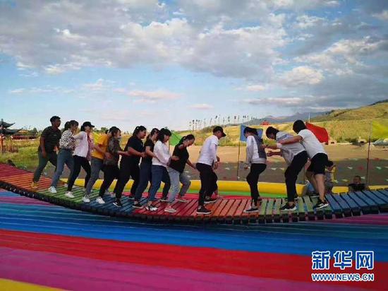吉木萨尔网红桥