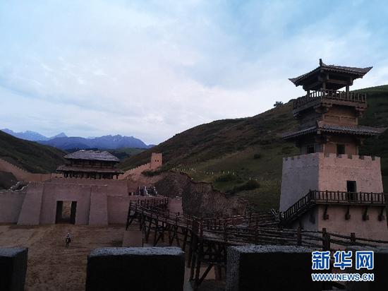 吉木萨尔疏勒影视城一角