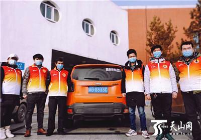 疫情防控期间,部分在一线服务的乌苏雷锋车队志愿者。