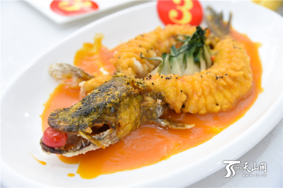 2019年1月22日下午,布尔津县美食推介会上,令人垂涎欲滴的美食。
