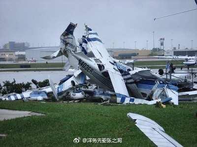 囧哥:姐妹情深!慈善夜大合影 冰冰杨幂子怡输张韶涵? 囧哥:姐妹情深!慈善夜大合影 冰冰杨幂子怡输张韶涵?图片