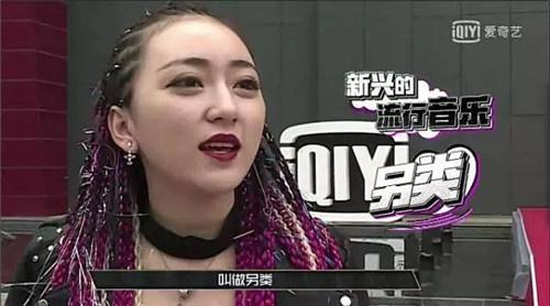 囧哥:为啥警方通报图片都是蓝底白字?看完对比我懂了 囧哥:为啥警方通报图片都是蓝底白字?看完对比我懂了图片