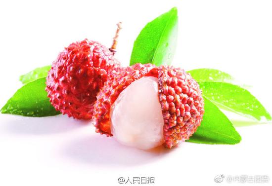 囧哥:小伙失恋大把撒币称 囧哥:小伙失恋大把撒币称