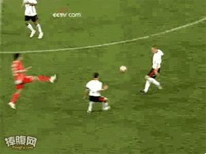 男子偷女鞋,自称爱闻味 男子失联自称失忆-搞笑动漫