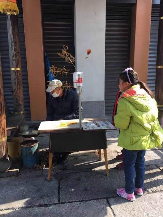 囧哥说事:750分才能互撩?支付宝社交这么搞,思聪说很屌 囧哥说事:750分才能互撩?支付宝社交这么搞,思聪说很屌图片