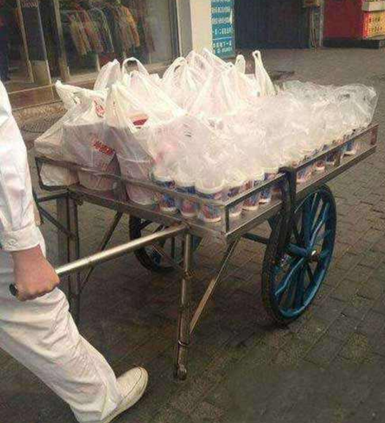 快递哥奇遇记原味内衣_木偶奇遇记图片