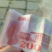 囧哥说事:青青草原团伙作案?抓捕现场一大汉背后纹喜羊羊 囧哥说事:青青草原团伙作案?抓捕现场一大汉背后纹喜羊羊图片