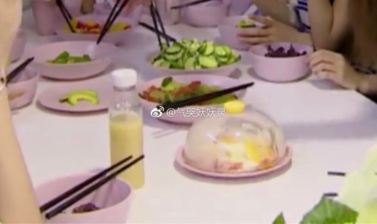 囧哥:女排战韩国朱婷15连发造罕见15-0!这是网球赛? 囧哥:女排战韩国朱婷15连发造罕见15-0!这是网球赛?图片