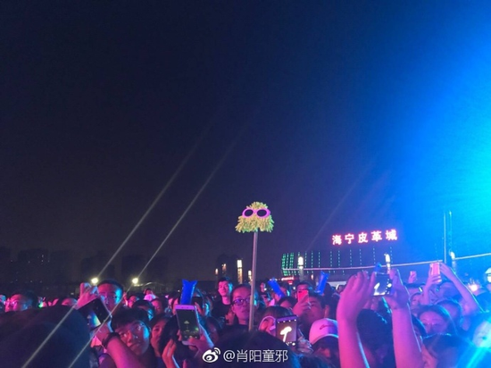 囧哥午间版:热量有这么高!1块月饼=5鸡腿2汉堡3披萨 囧哥午间版:热量有这么高!1块月饼=5鸡腿2汉堡3披萨图片