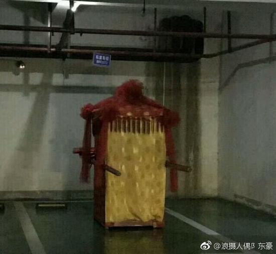 囧哥:西湖边的4G被“挤”断,能参观却发不了朋友圈 囧哥:西湖边的4G被“挤”断,能参观却发不了朋友圈图片