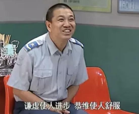 囧哥:官方发糖!用了20年毛利兰终于成为柯南女朋友 囧哥:官方发糖!用了20年毛利兰终于成为柯南女朋友图片