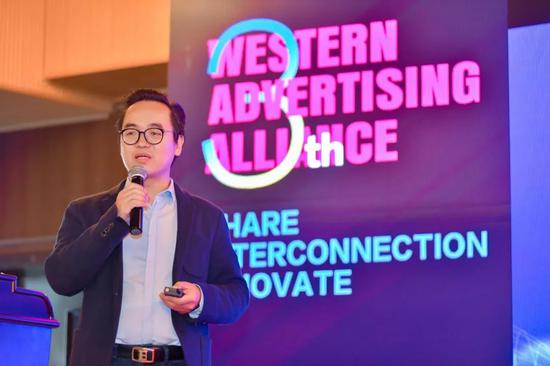 云南省广告协会秘书长、知名趋势营销专家、知萌咨询机构创始人兼CEO肖明超