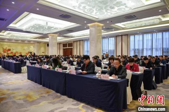 图为全国法院扫黑除恶专项斗争工作推进会24日在云南昆明召开。云南省高级人民法院供图
