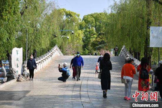 图为昆明翠湖 刘冉阳 摄