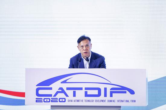 云南省工业和信息化厅党组书记、厅长洪正华
