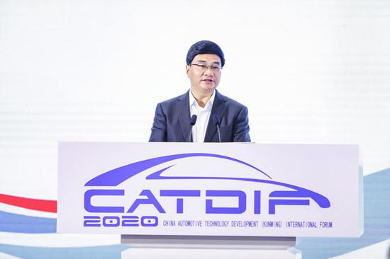云南省人民政府副省长董华