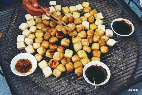 西门豆腐。卢维前摄