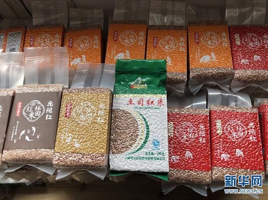 红米产品。新华网 刘馨蔚 摄