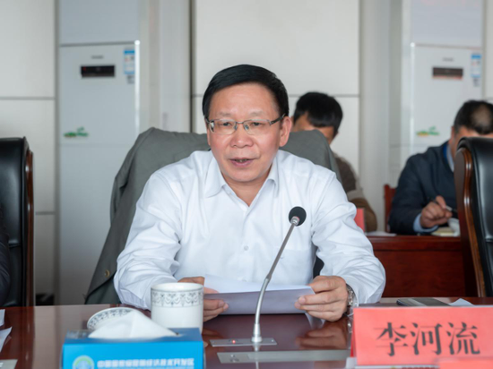 李河流讲话