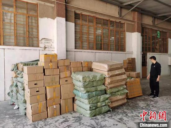 图为茶叶存放地点。 上海警方供图