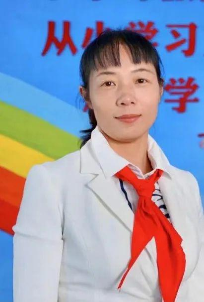 云南省少先队总辅导员栾丽华