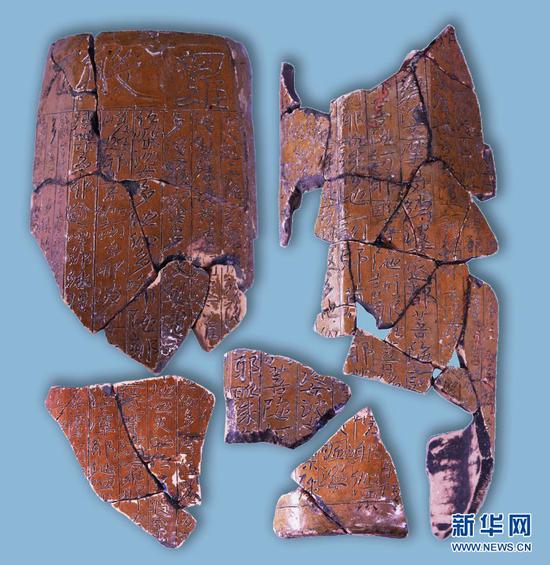 这是出土的经幢。(云南省文物考古研究所供图)