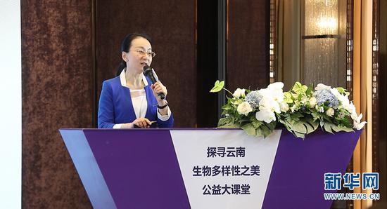 云南省农业科学院花卉研究所所长张颢作主题演讲(3月27日摄)。新华网 刘云 摄