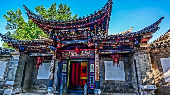 被誉为“云南楼兰古城”的团山传统民居建筑群;