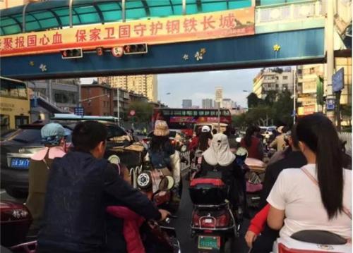一二一大街和建设路交叉口。