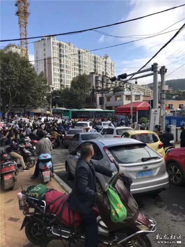 电动车大军。