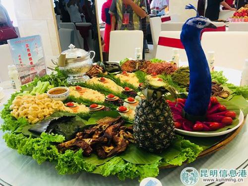 烹饪技艺大赛上的美食