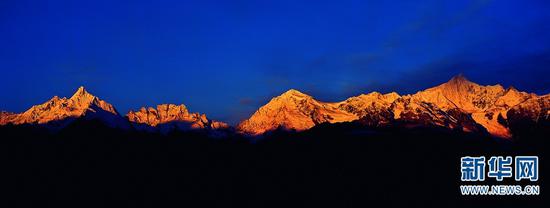 梅里雪山(迪庆州旅发委供图)