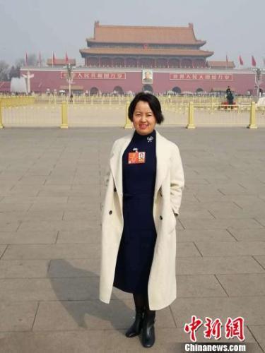 图为全国人大代表甄兰芳。 钟欣 摄