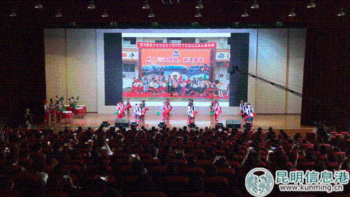 秧佬鼔表演--晋宁区新闻中心宋光旭/摄