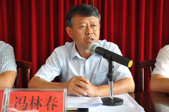 ▲县委副书记、县长冯林春讲话