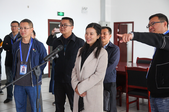 李汶娟到保山市广播电视台慰问