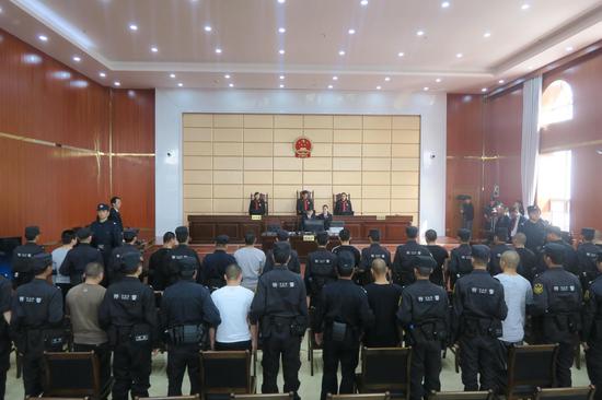 (图为宣判现场。摄影:马娇娇 应德志)