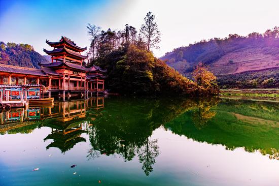《风雨桥》师宗凤凰谷 付滔 摄