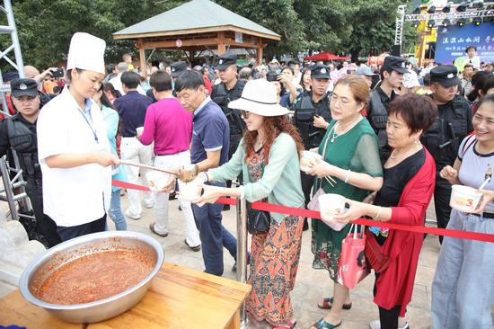 领取秘制蘸料