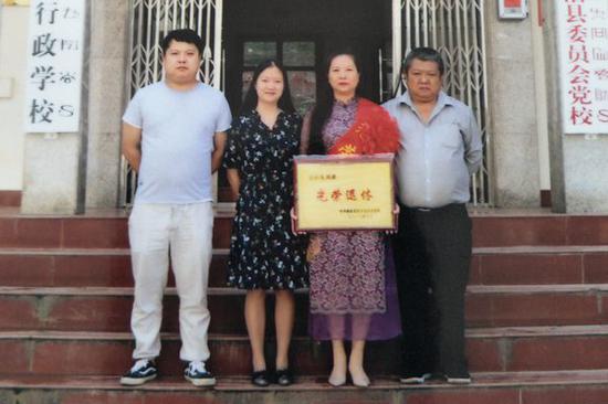 家庭合影(供图)