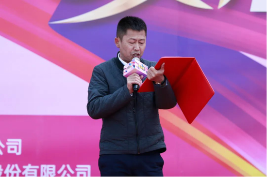 云南白药集团药品事业部云南省区商务板块省区经理 李勇先生致辞