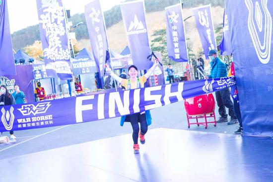 52km女子组冠军 赵枝琴