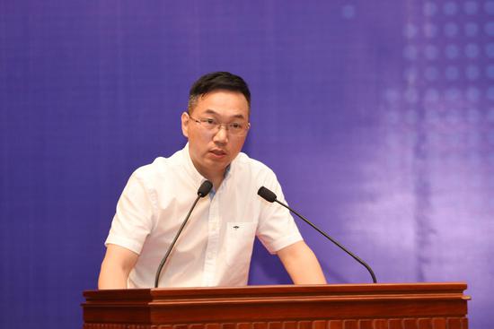 中国互联网新闻中心副总编辑 杨新华