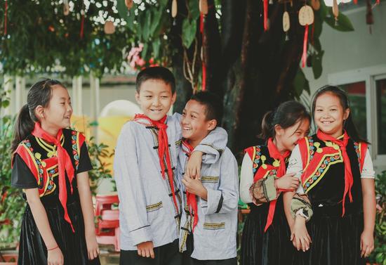 丛岗村小学的孩子们