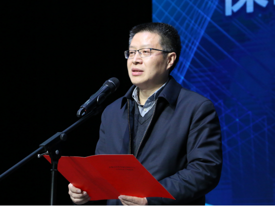 新华社云南分社分党组书记、社长李银讲话(王娅男/摄)