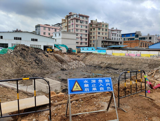 船房老村调蓄池施工现场