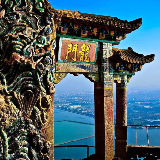 西山龙门石窟